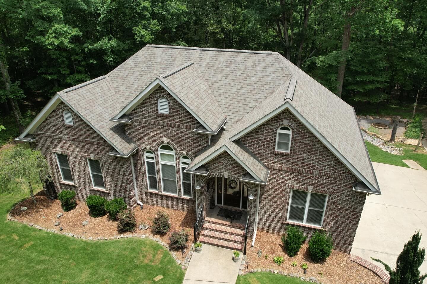 Featured article visual for Seasonal Alabama Roof Maintenance Guide for Vestavia Hills & Birmingham Homeowners